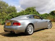 Aston Martin V12 Vanquish