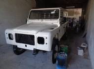Land Rover Defender 110