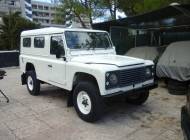 Land Rover Defender 110