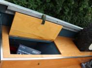 Land Rover 109 - Stauklappen in den Sitzbänken