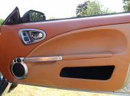 Aston Martin V12 Vanquish