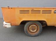 Volkswagen T2b pickup