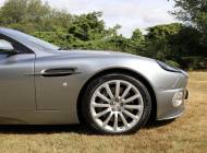 Aston Martin V12 Vanquish