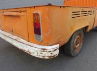 Volkswagen T2b pickup