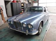 Jaguar 420
