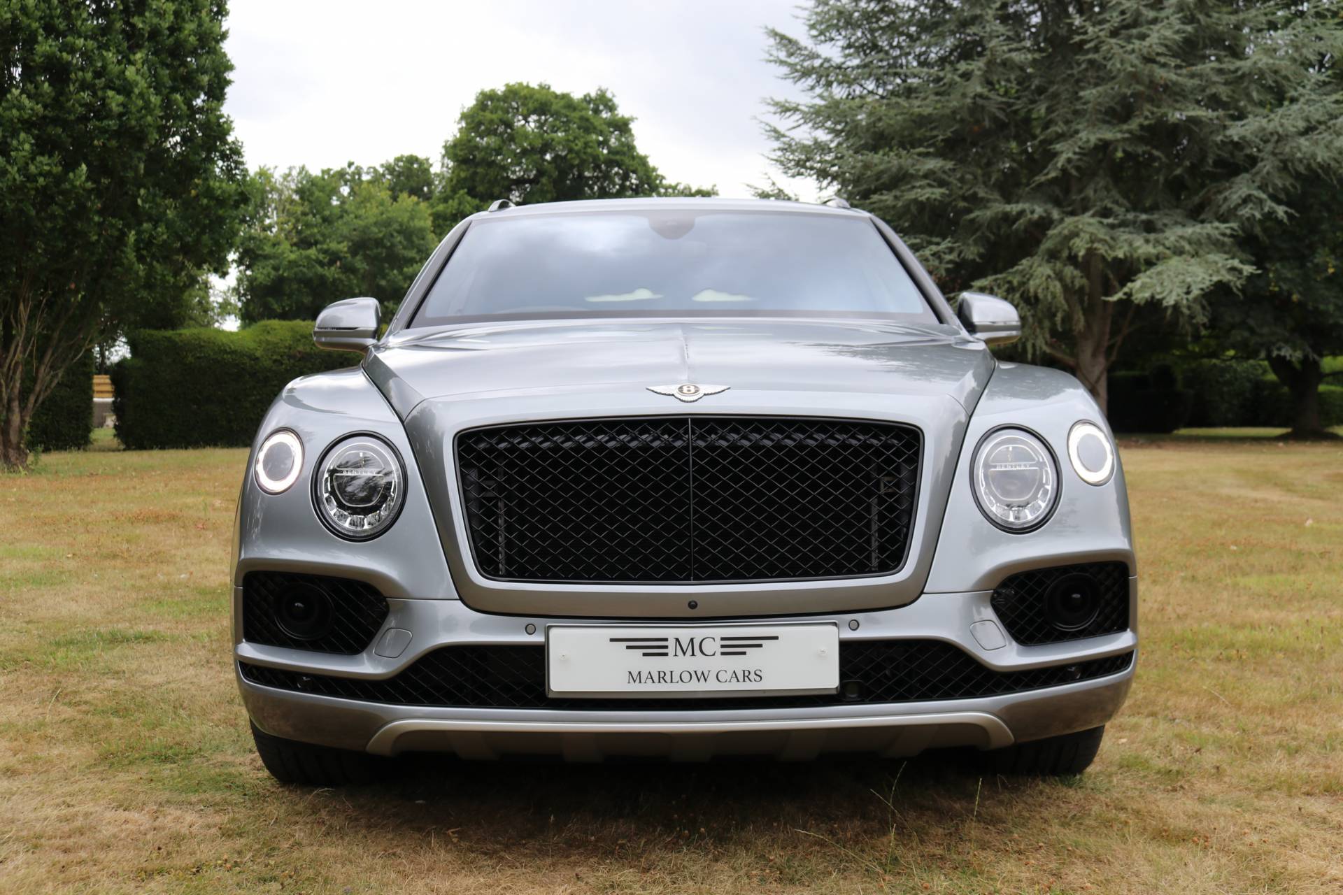 Bentley Bentayga V8