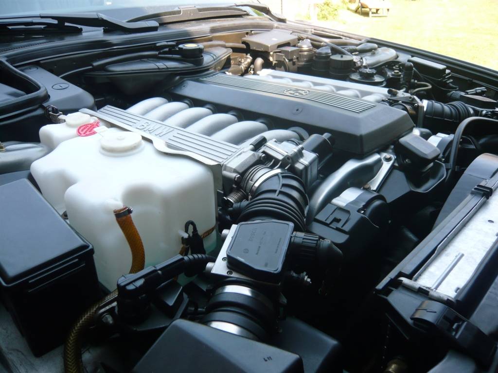 BMW 750i