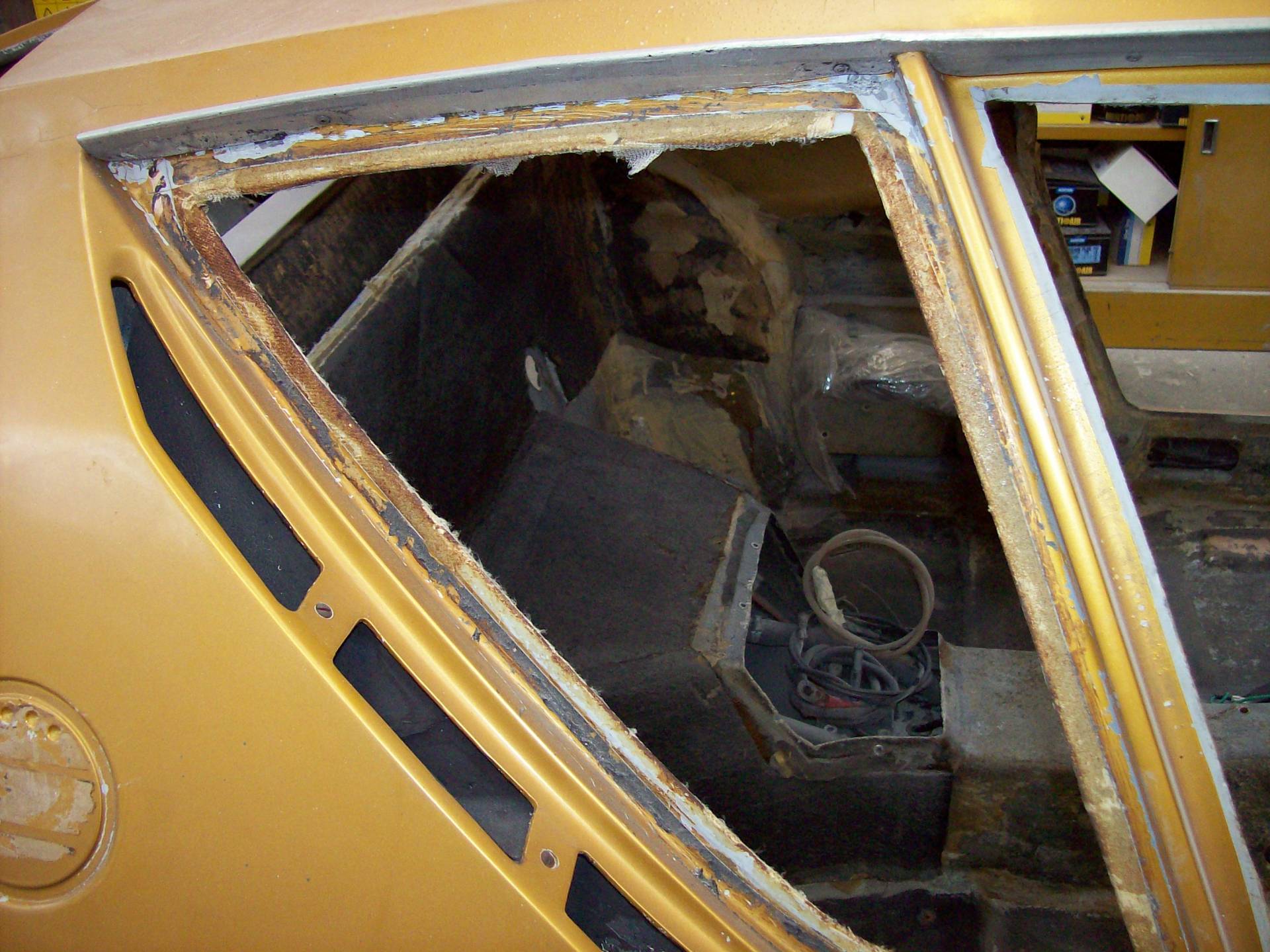 Alpine A 310 1600 VF injection