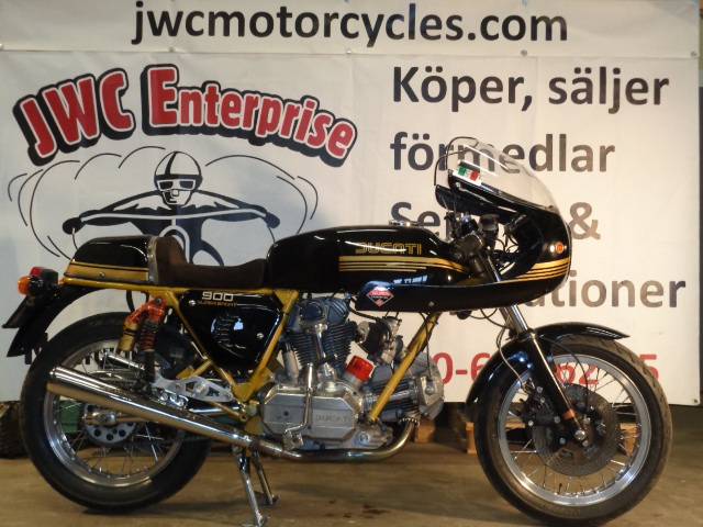 Ducati 900 SS