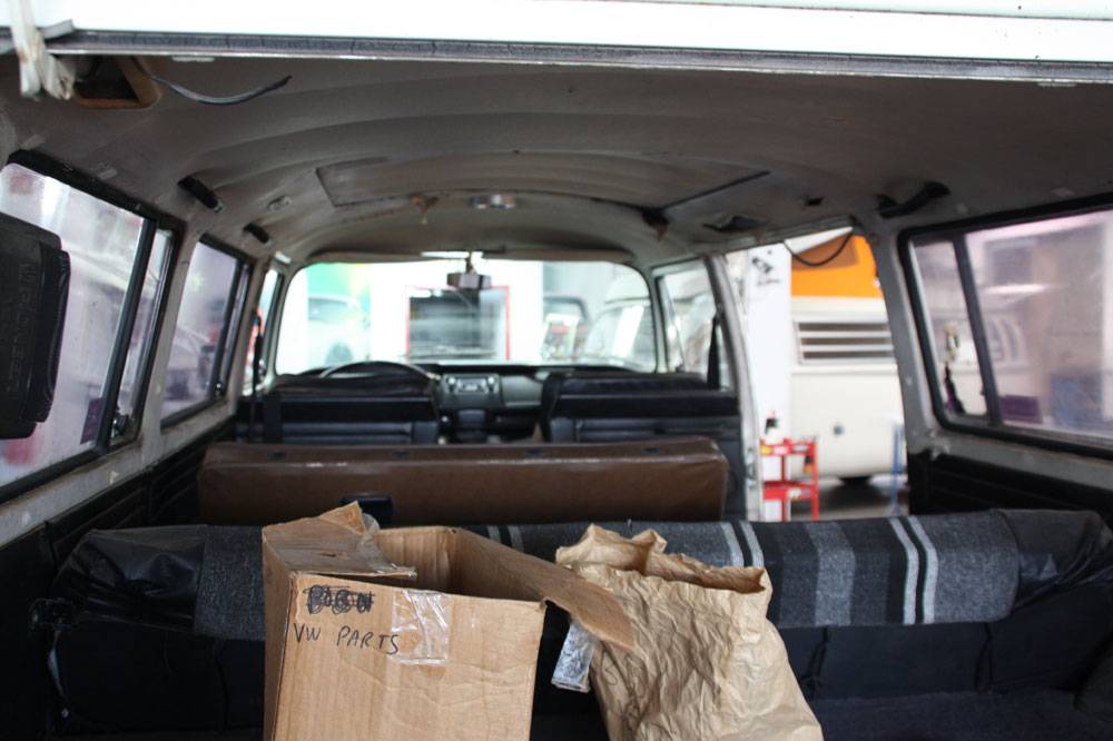 Volkswagen T2a Kombi