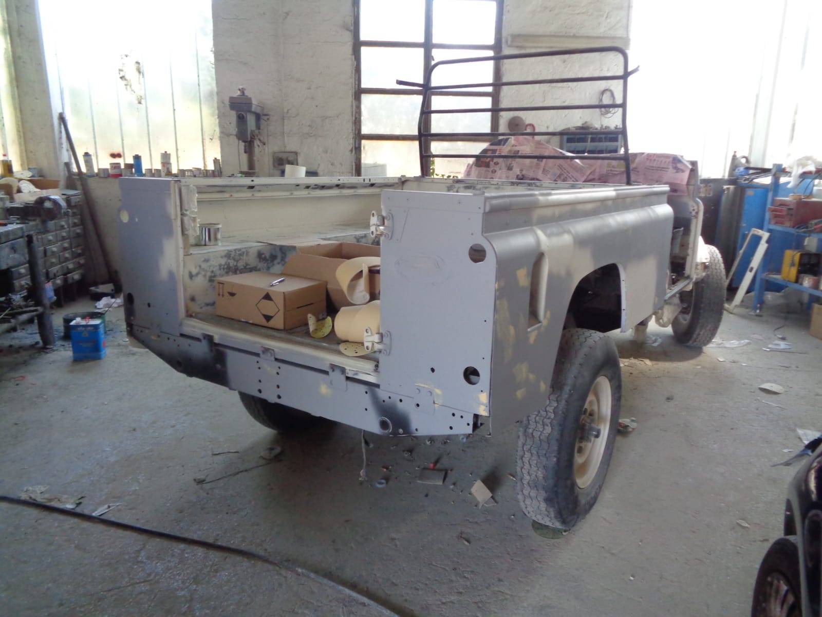 Land Rover Defender 110