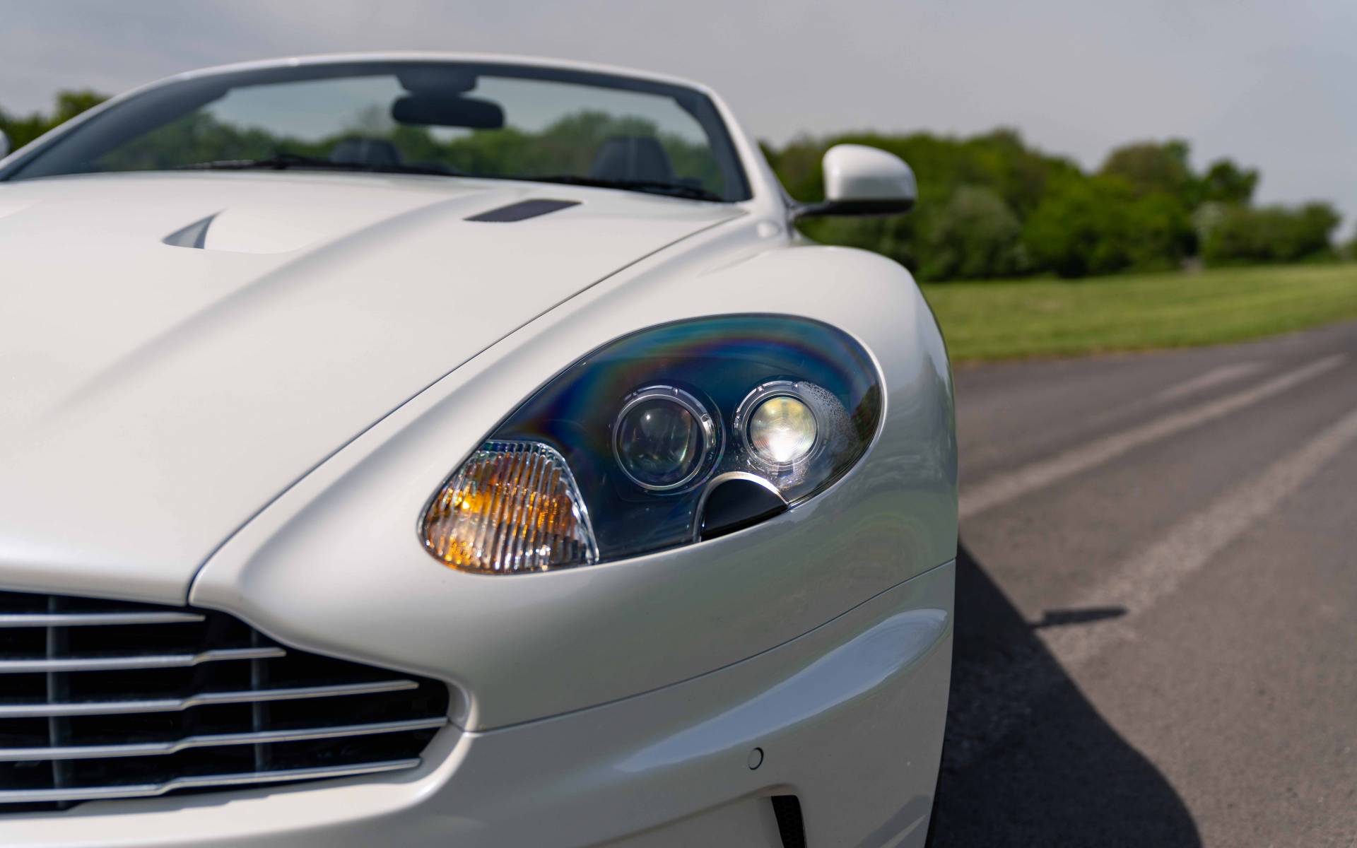 Aston Martin DBS