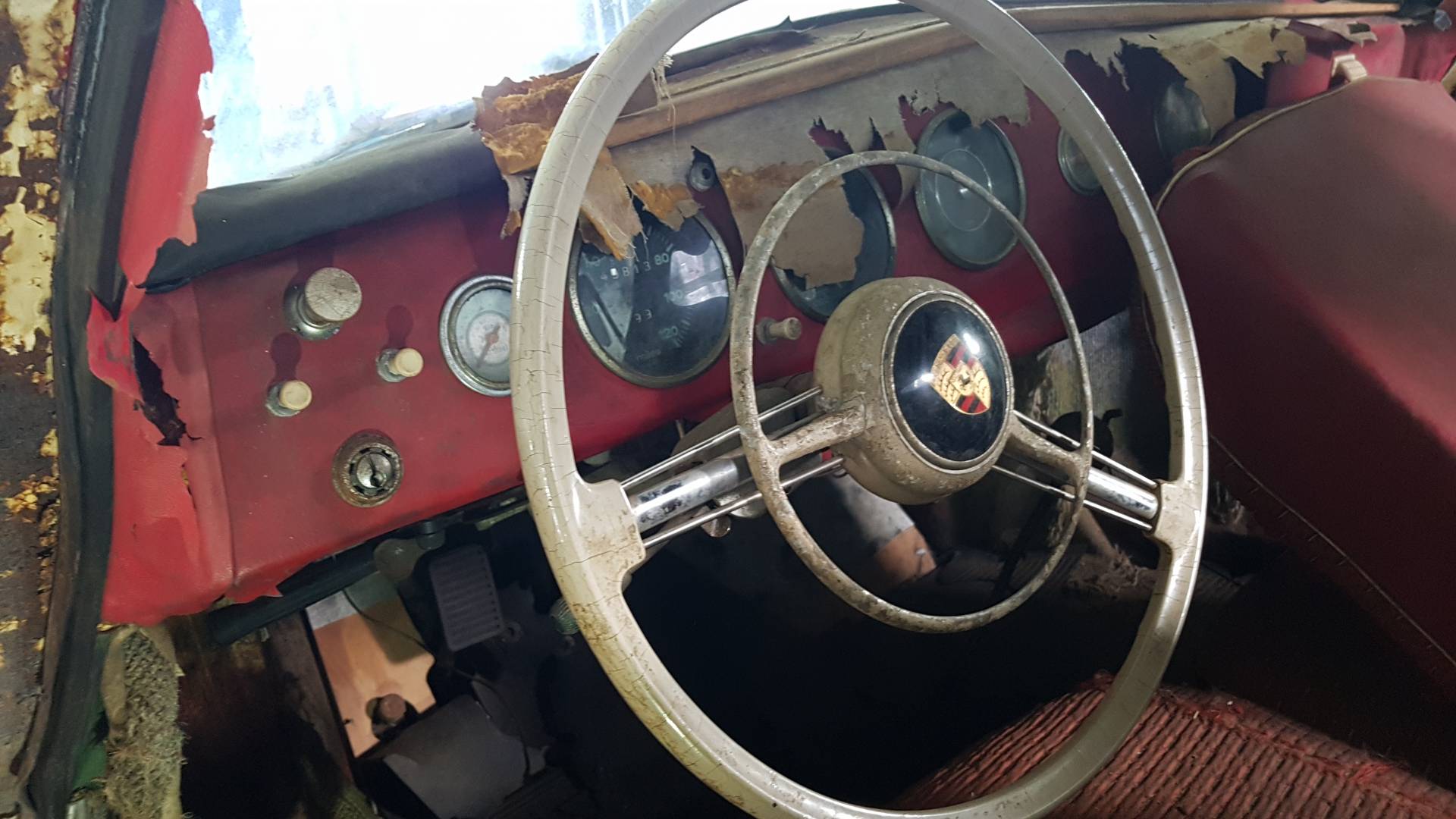 Porsche 356 1500 - Ansicht Ausgangsfahrzeug Innenraum