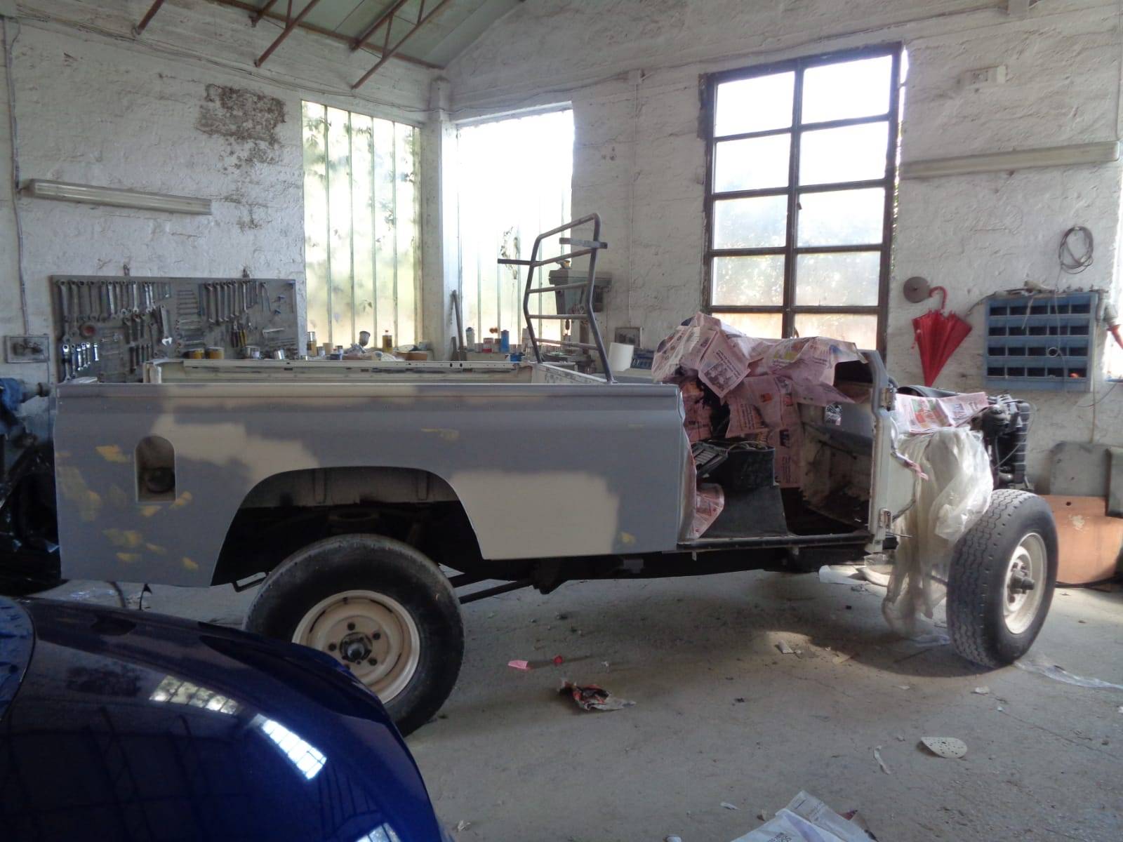Land Rover Defender 110
