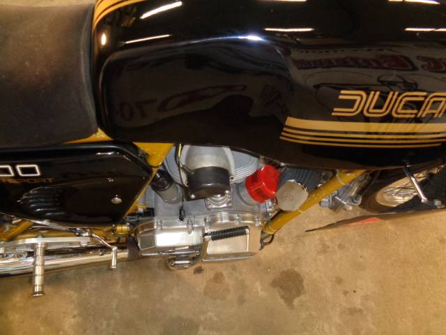 Ducati 900 SS