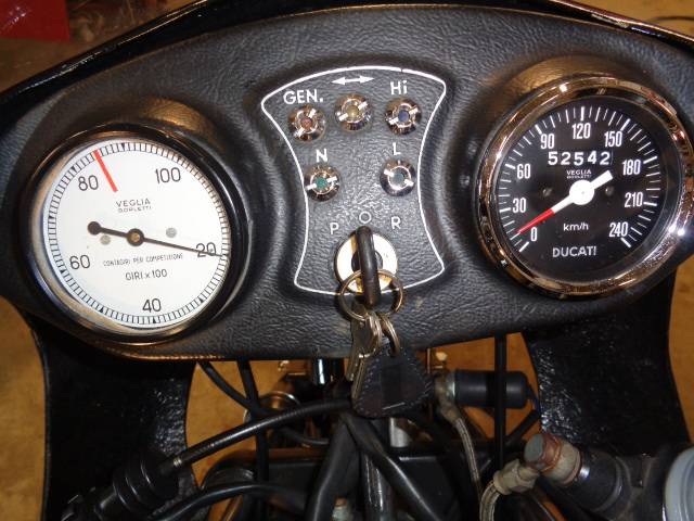 Ducati 900 SS