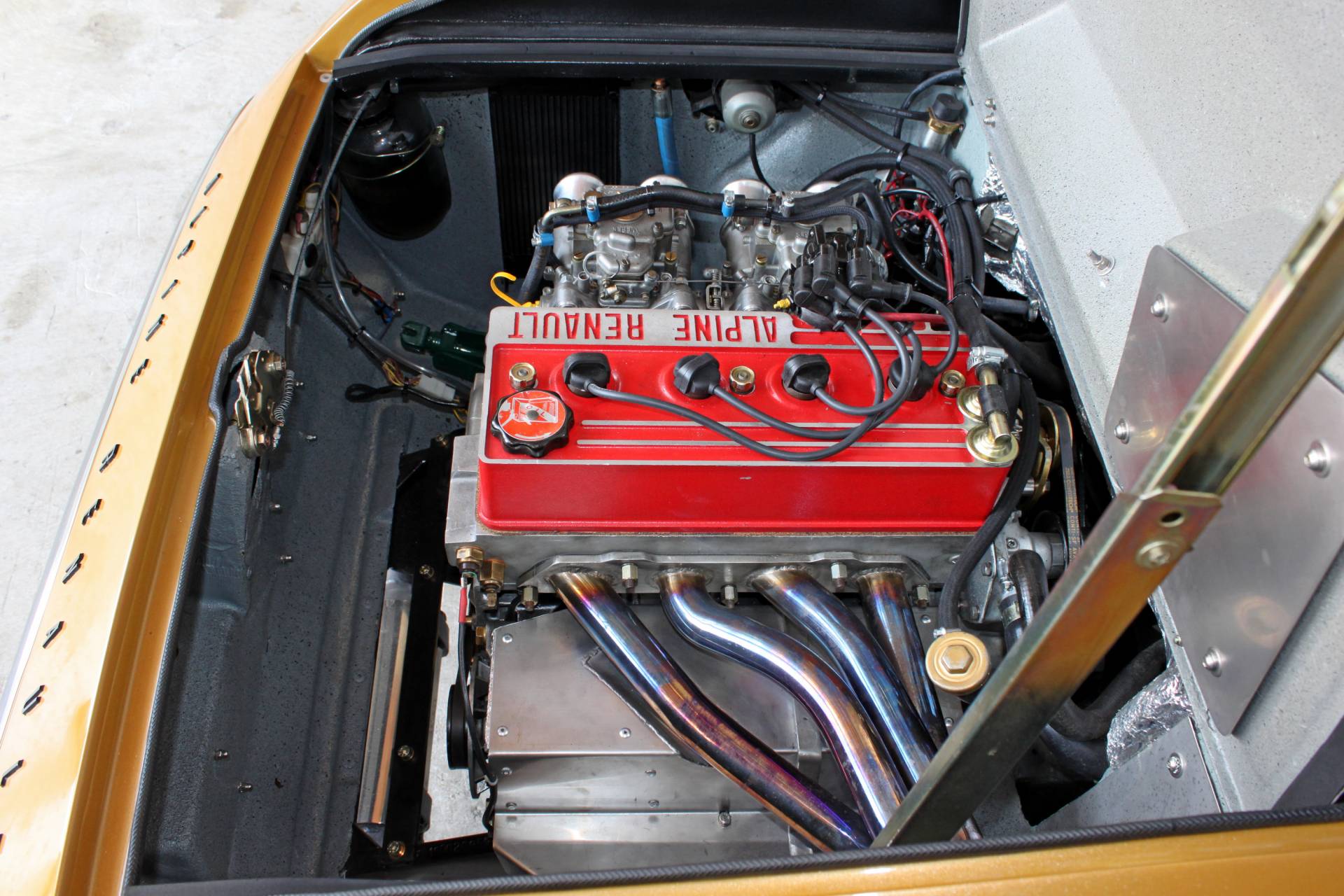 Alpine A 310 1600 VF injection