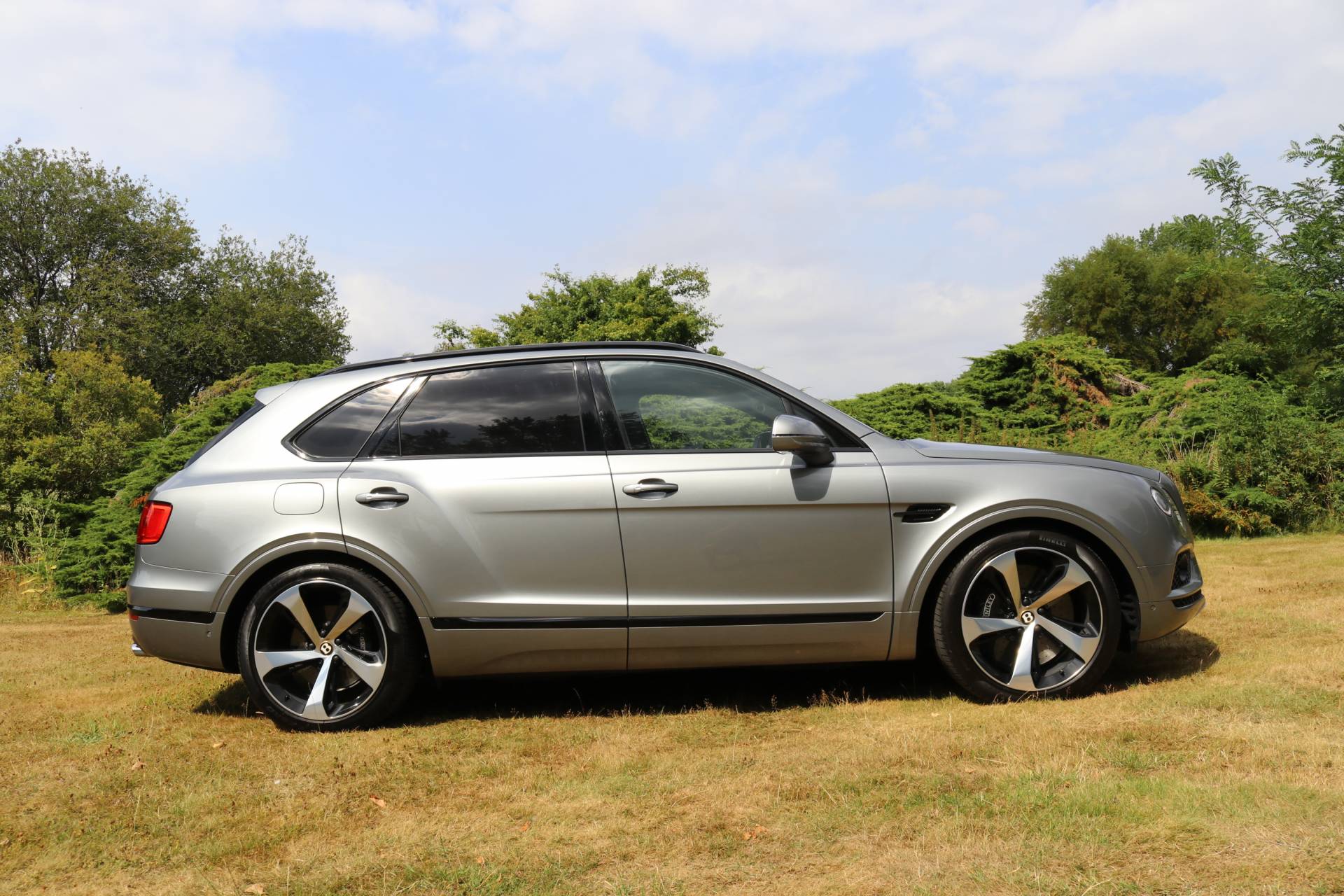 Bentley Bentayga V8