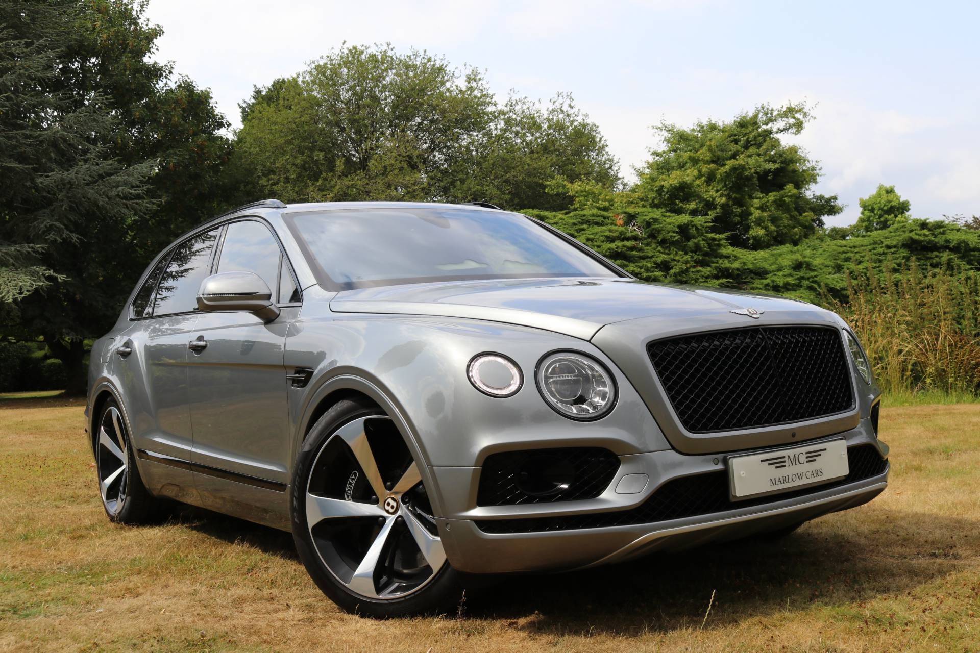 Bentley Bentayga V8