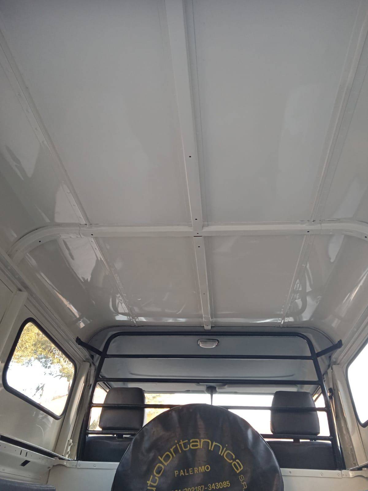 Land Rover Defender 110
