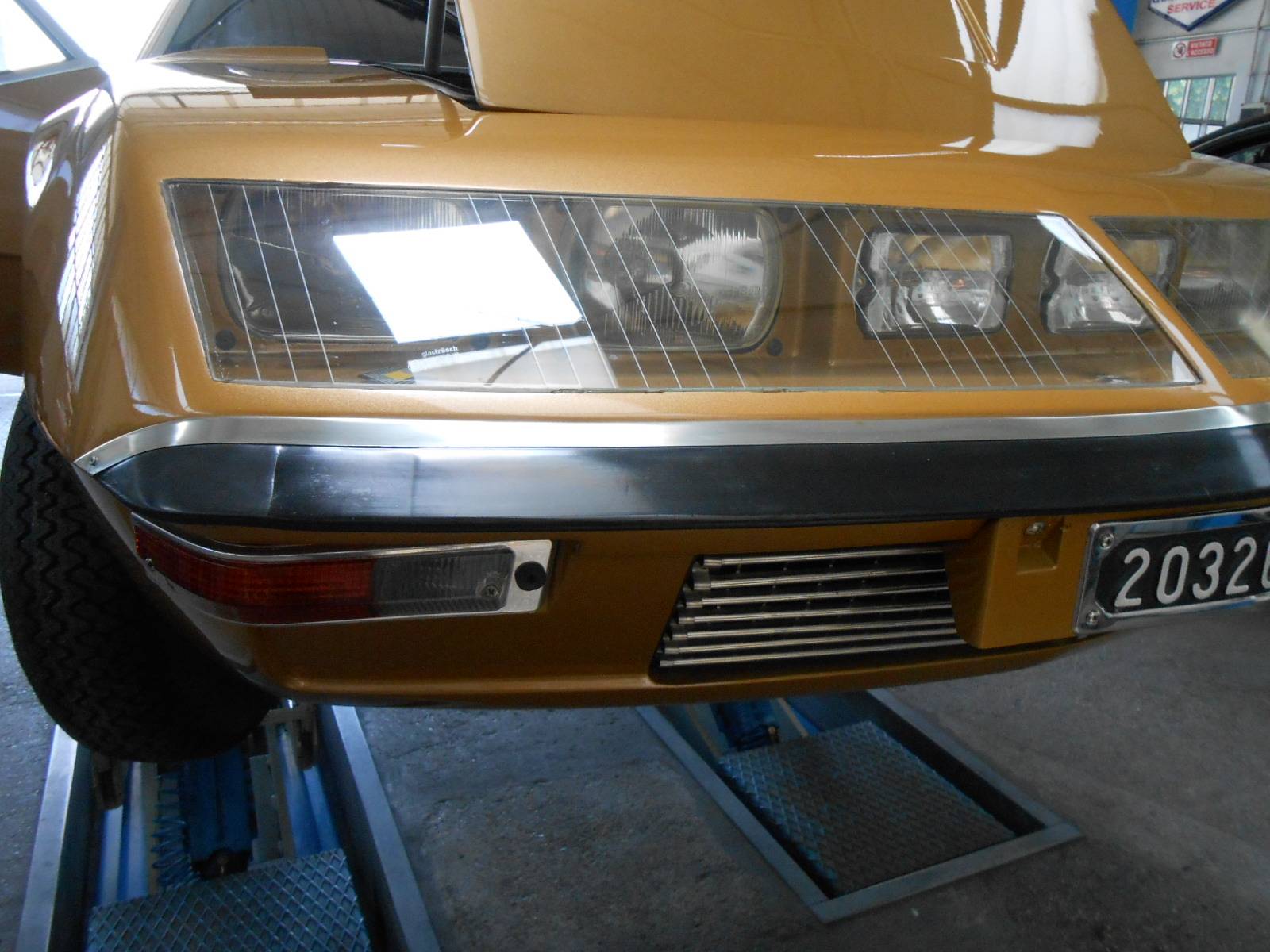 Alpine A 310 1600 VF injection