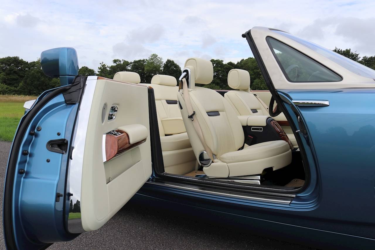 Rolls-Royce Phantom Drophead Coupé