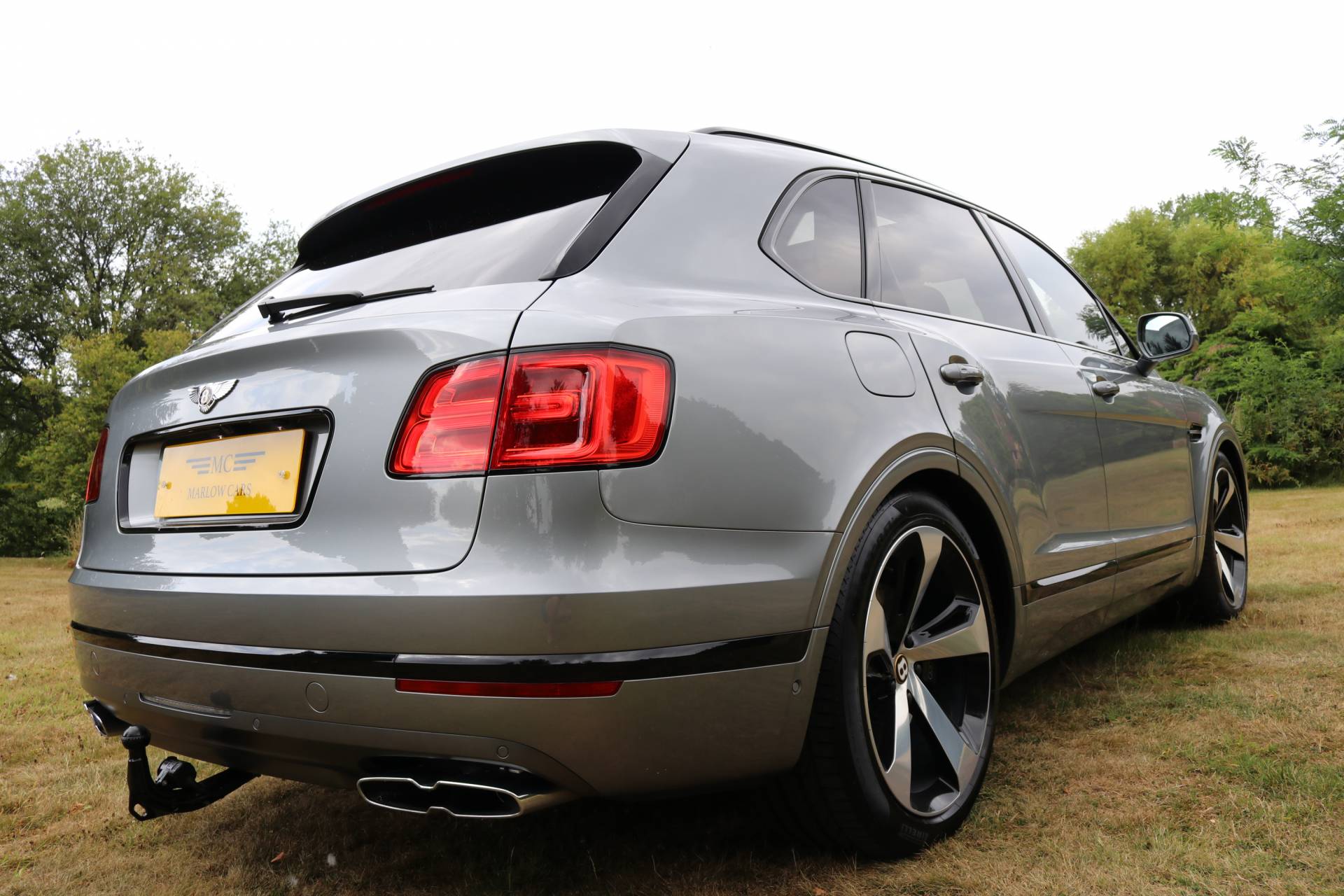 Bentley Bentayga V8