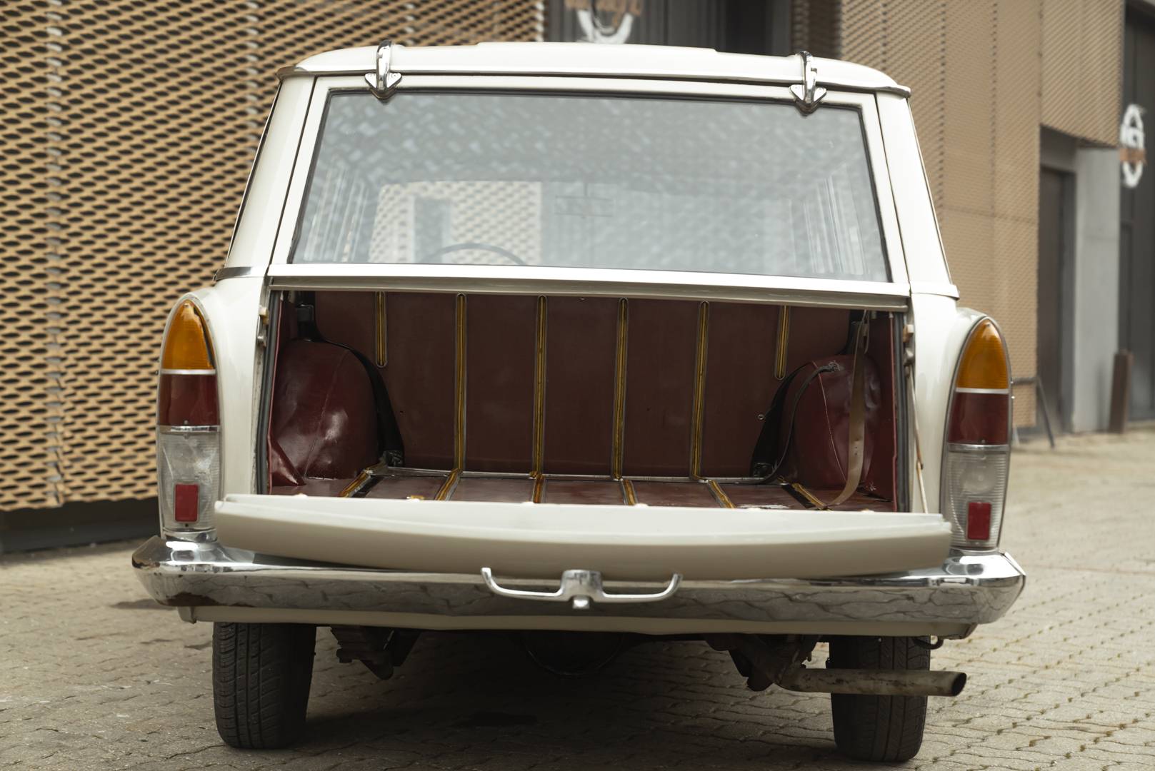 FIAT 2300