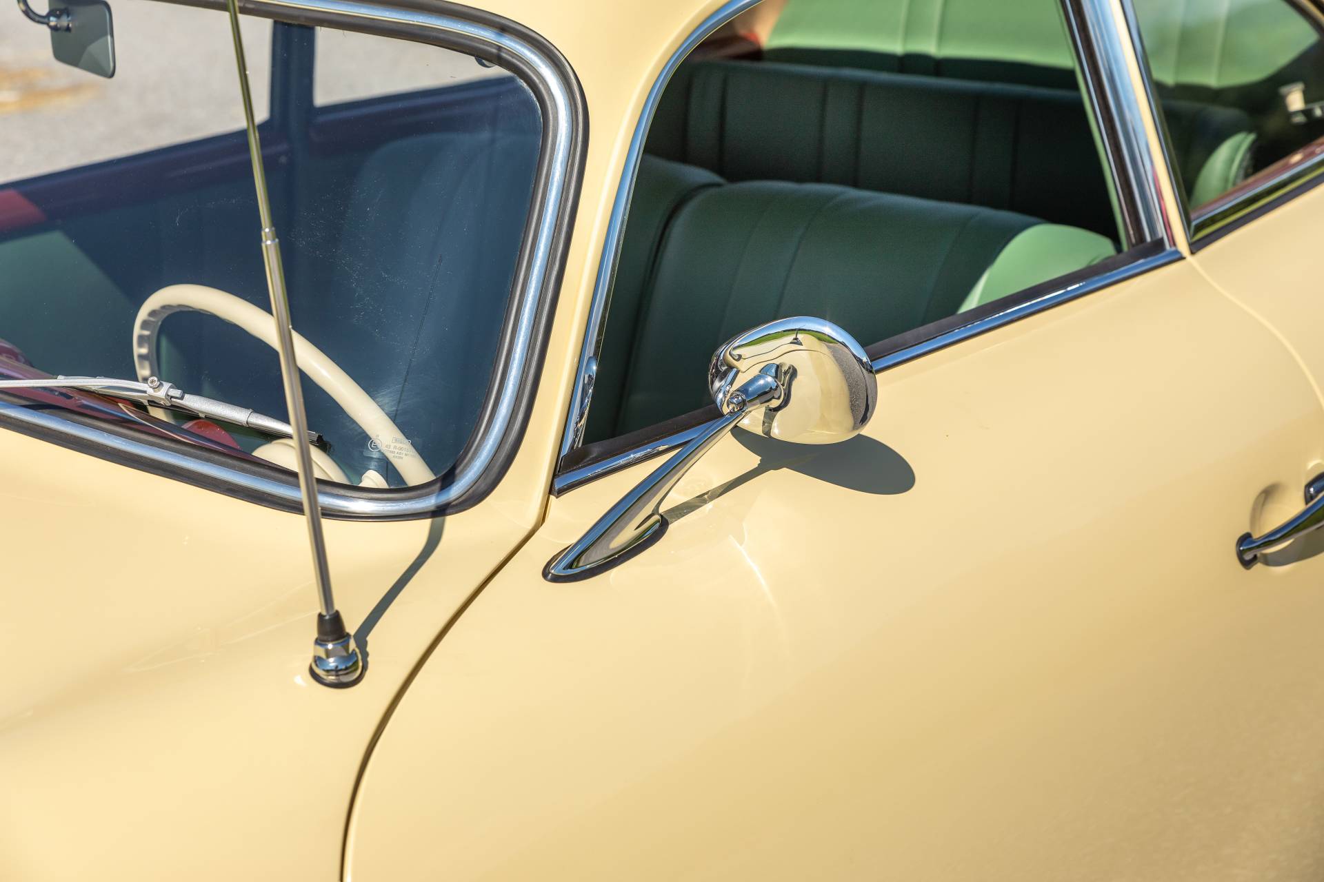 Porsche 356 1500 - Spiegel