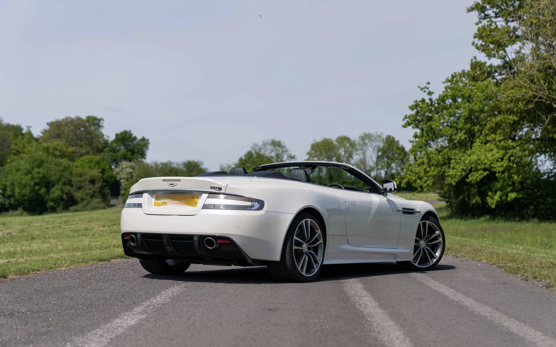 Aston Martin DBS