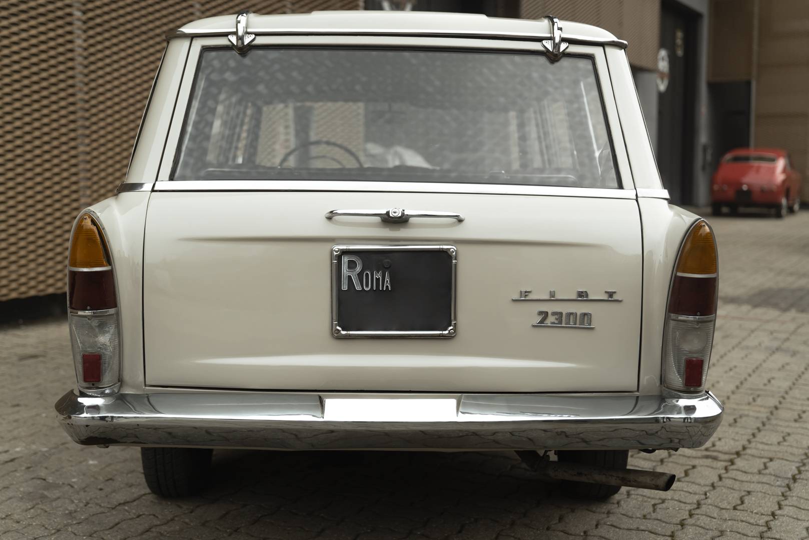 FIAT 2300