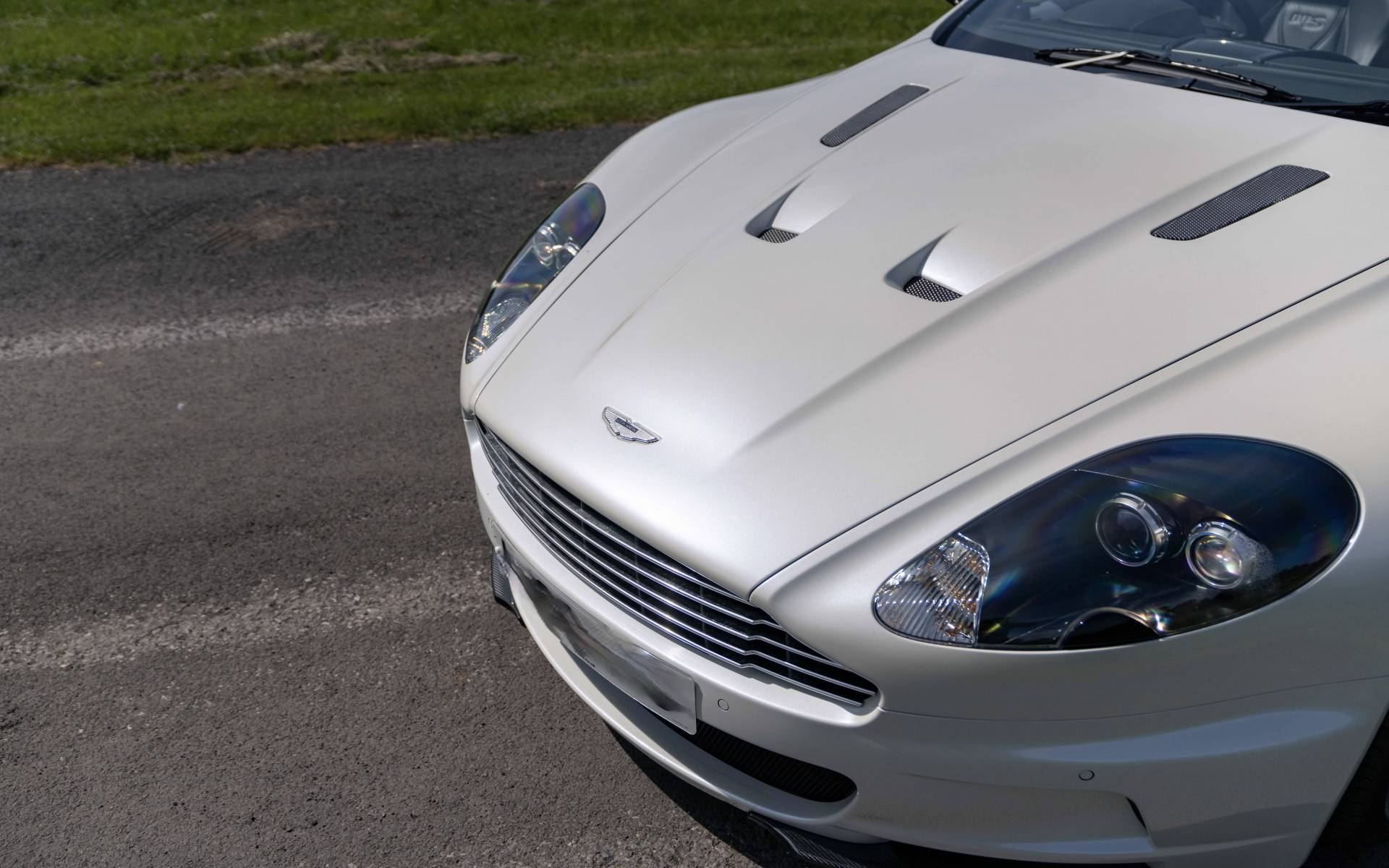 Aston Martin DBS