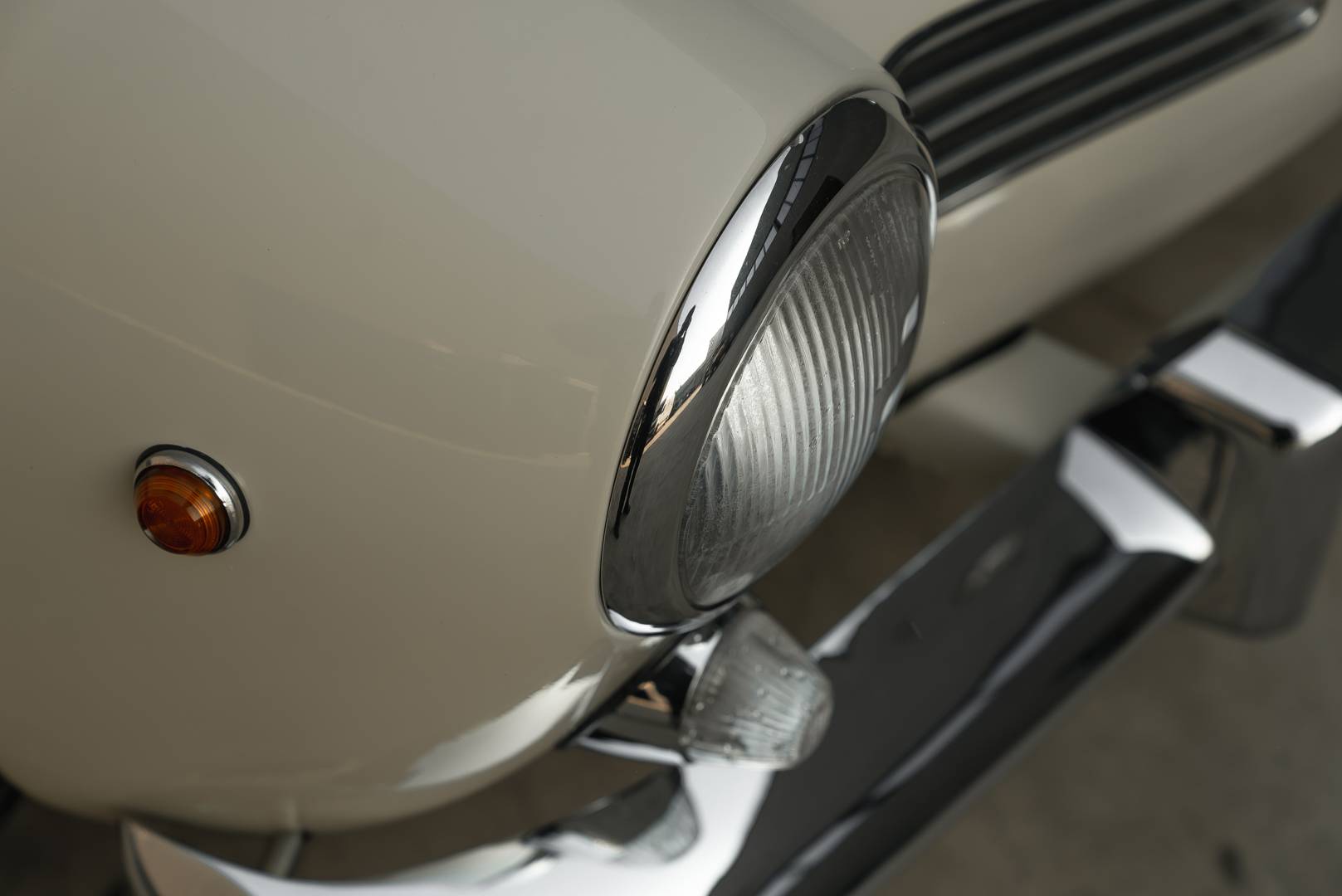 Volkswagen Karmann Ghia 1200