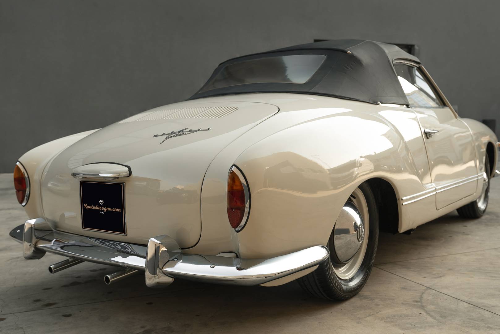 Volkswagen Karmann Ghia 1200