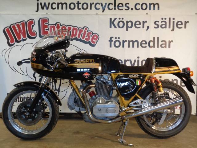 Ducati 900 SS