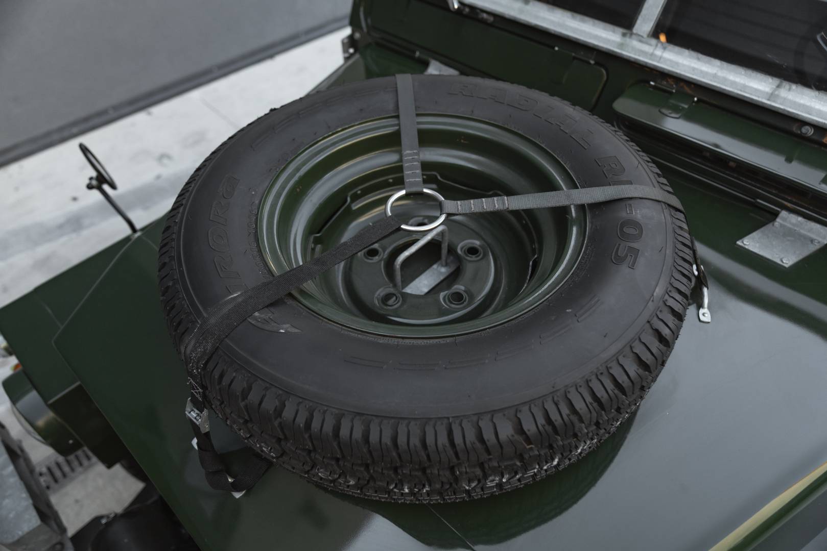 Land Rover 88