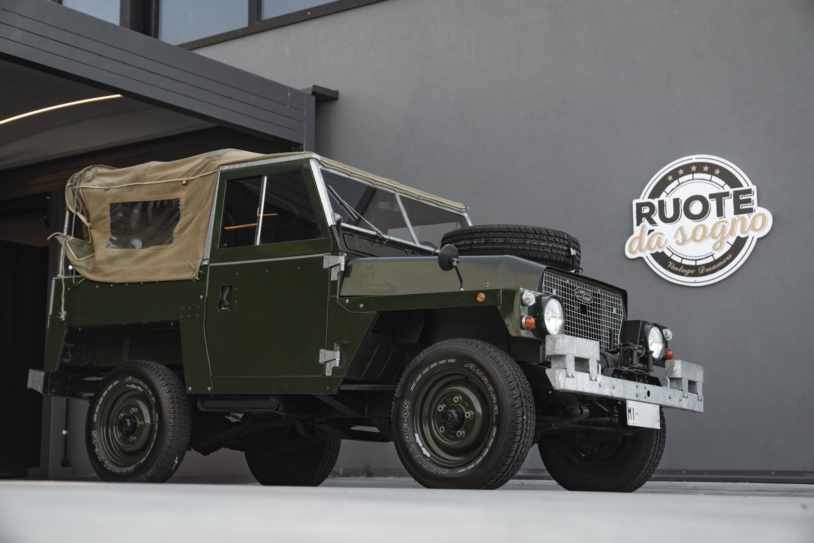 Land Rover 88
