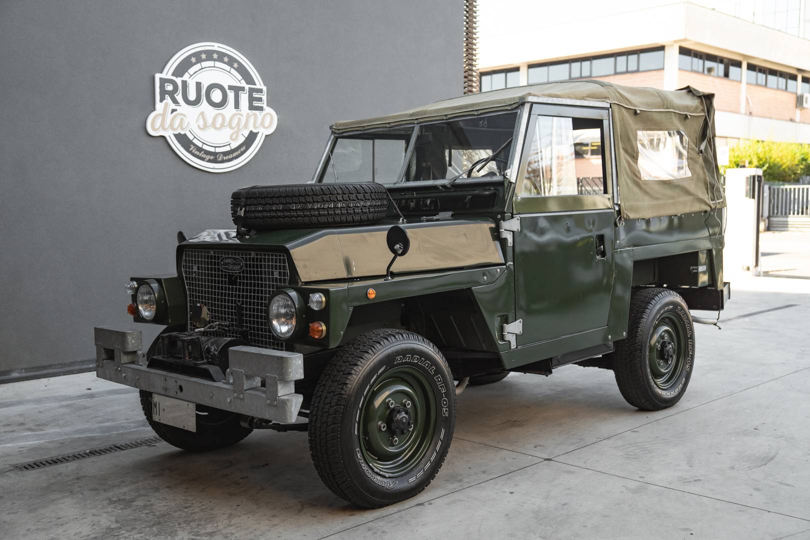 Land Rover 88