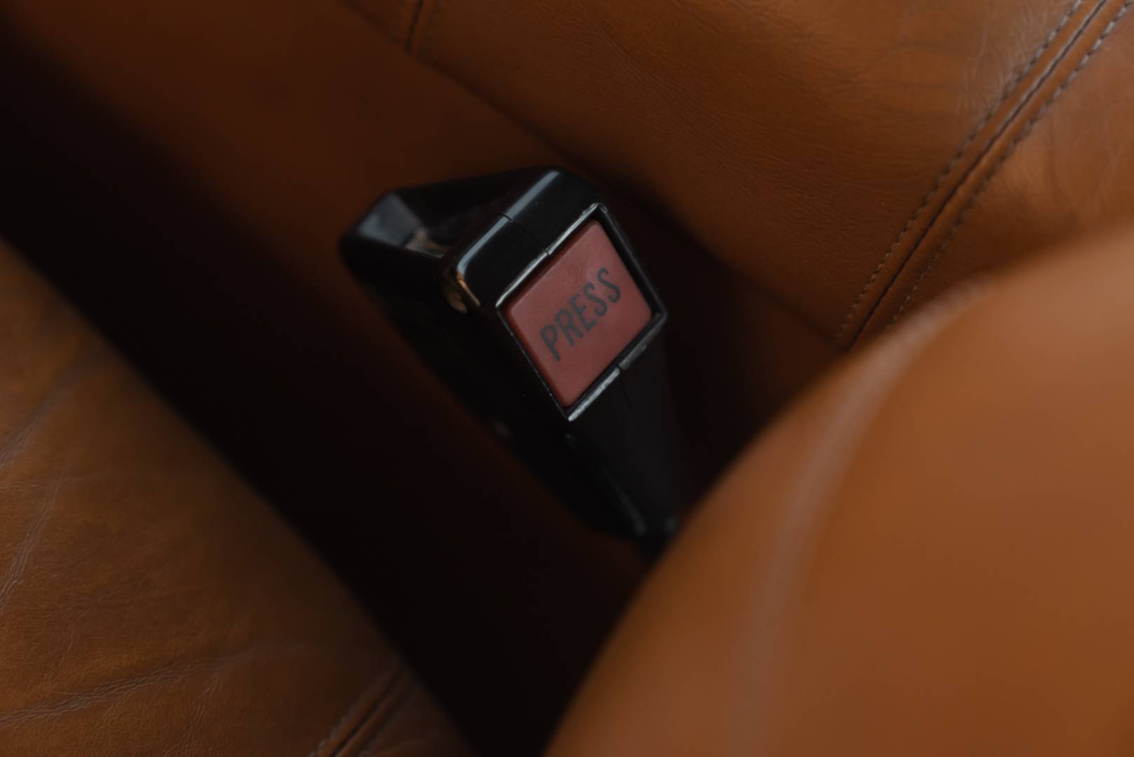 De Tomaso Longchamp