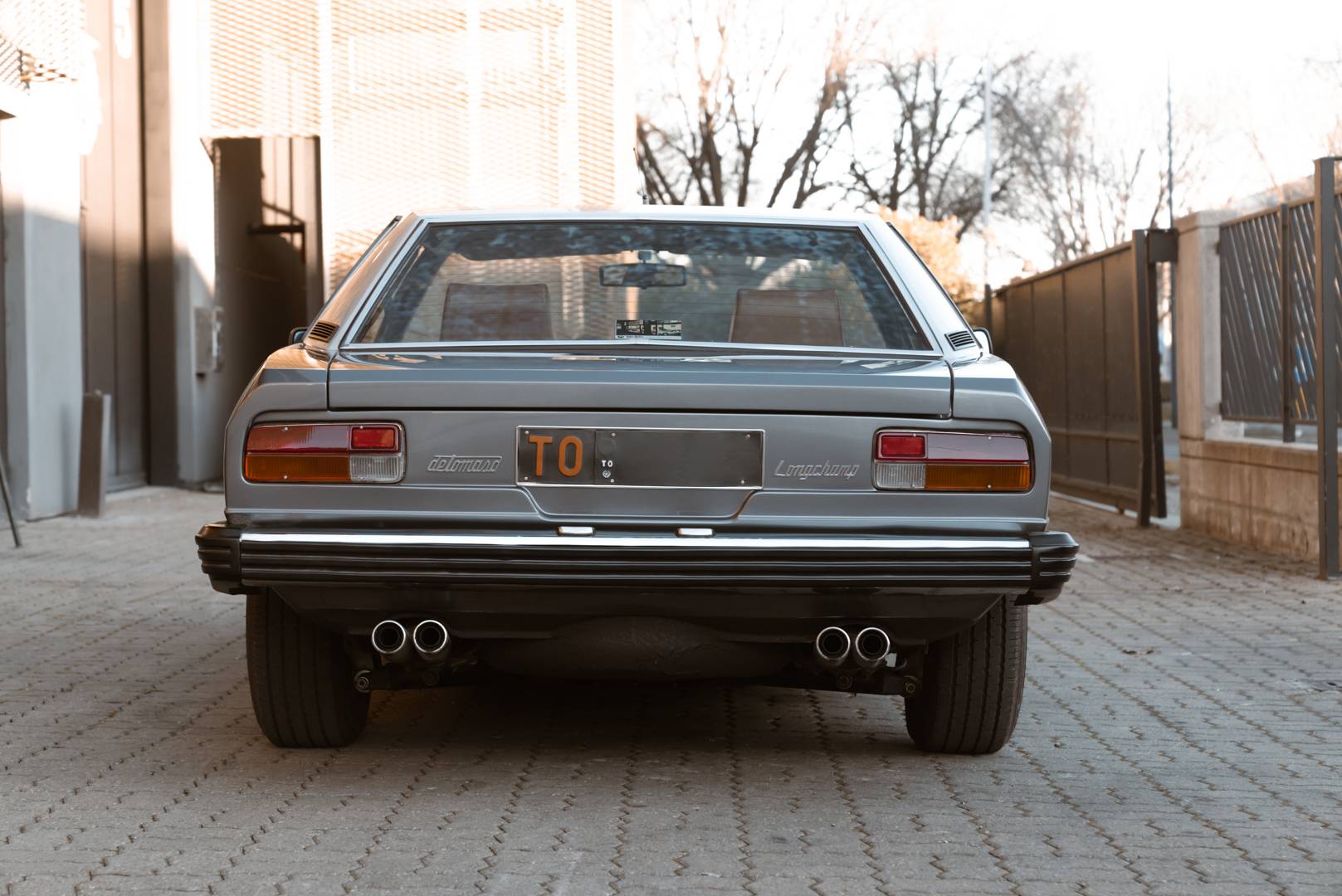 De Tomaso Longchamp