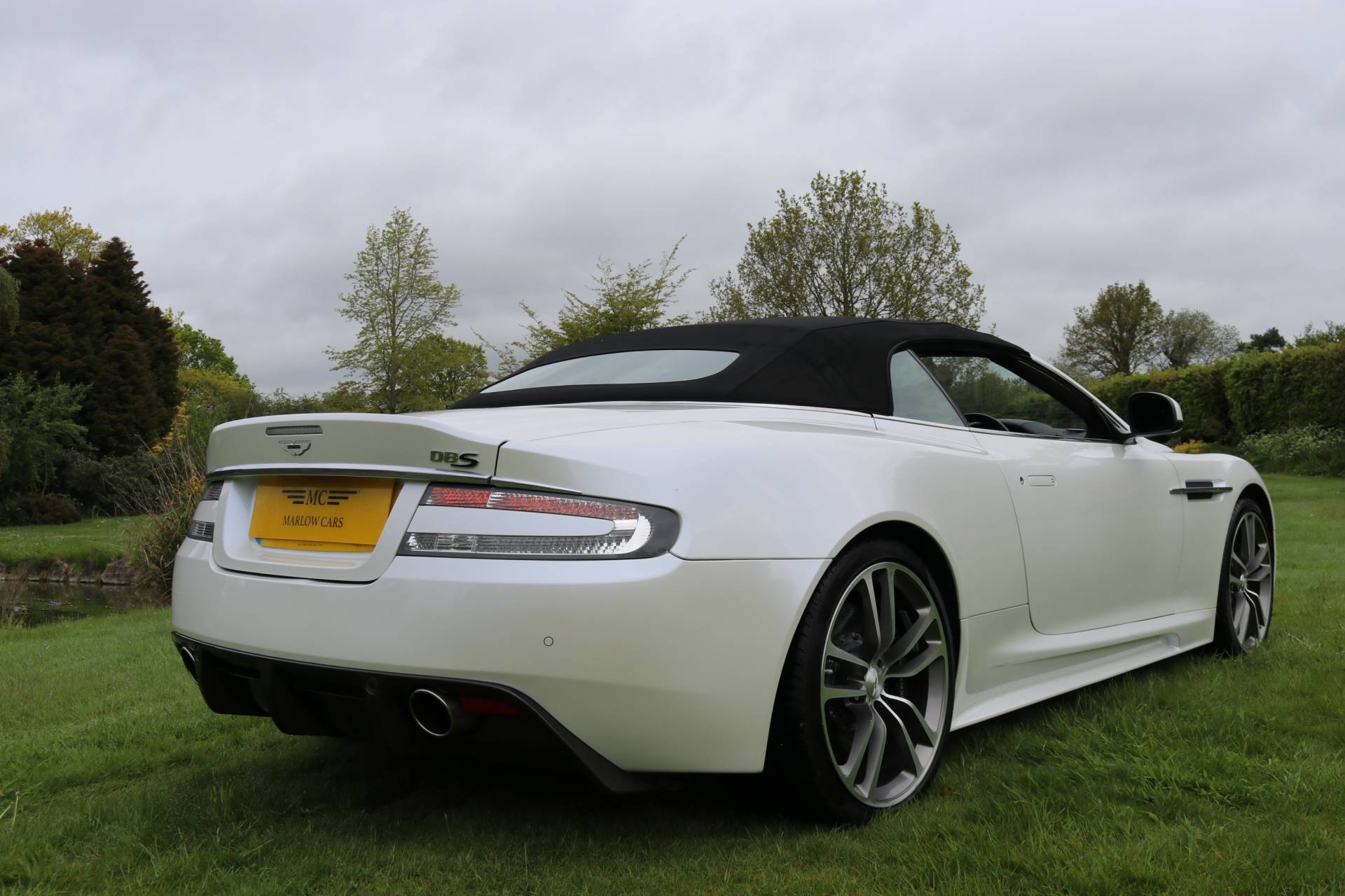 Aston Martin DBS