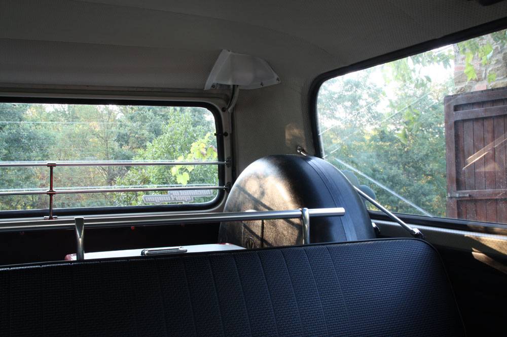Volkswagen T2a Kombi
