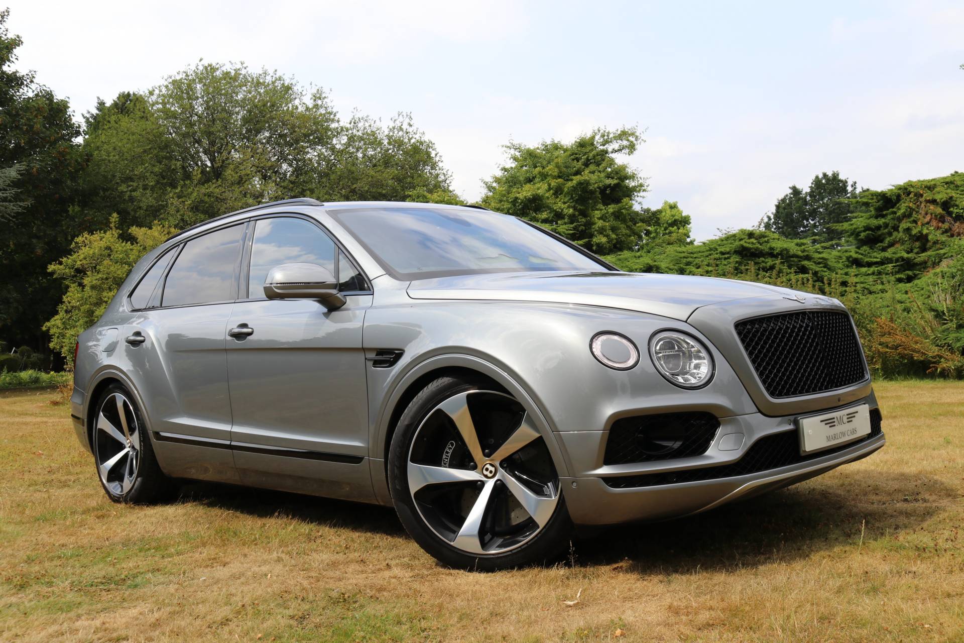 Bentley Bentayga V8