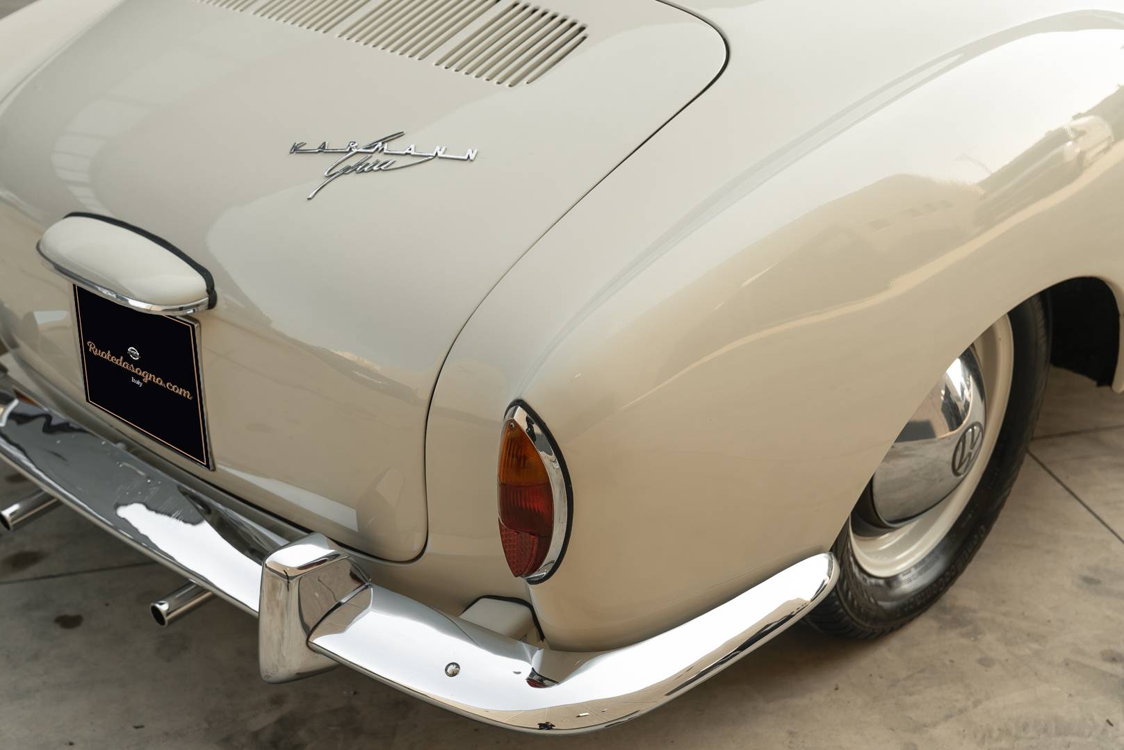 Volkswagen Karmann Ghia 1200