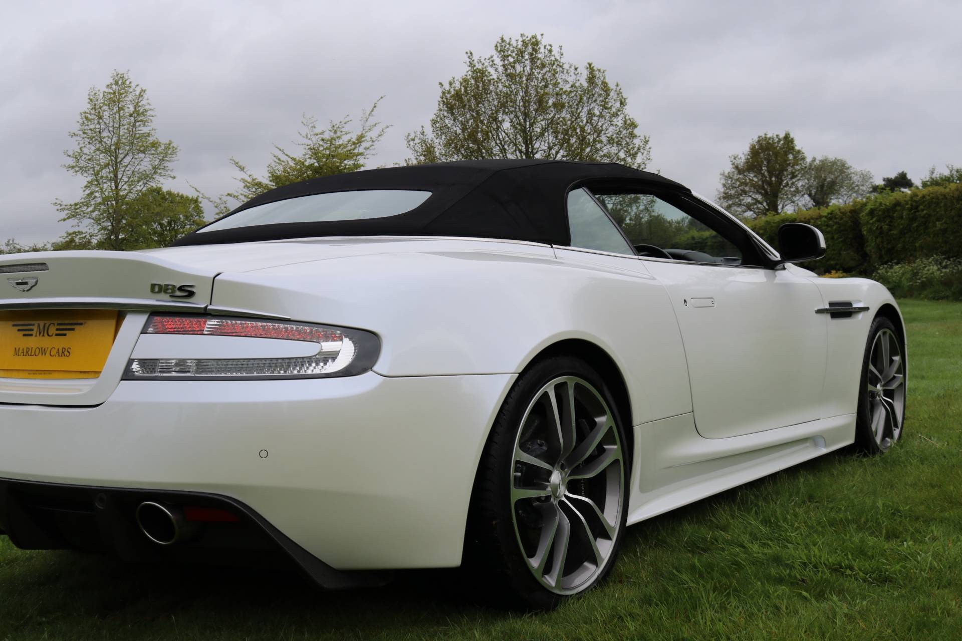 Aston Martin DBS