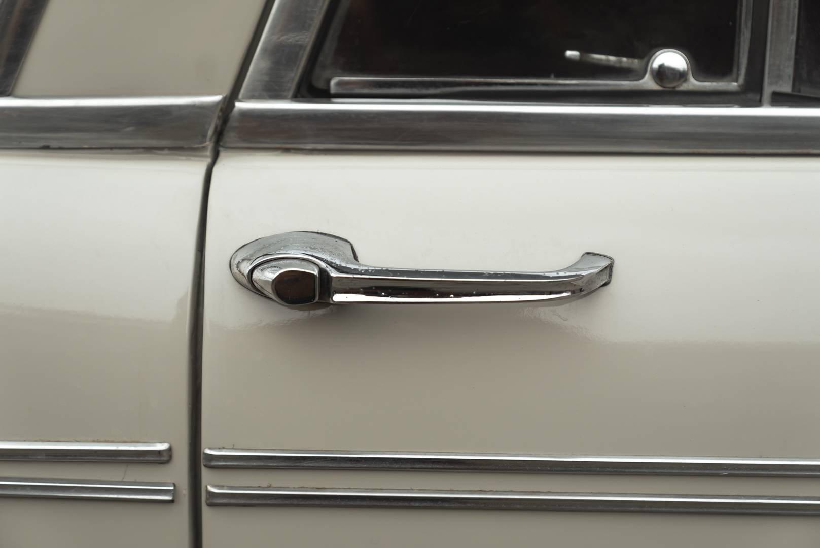 FIAT 2300
