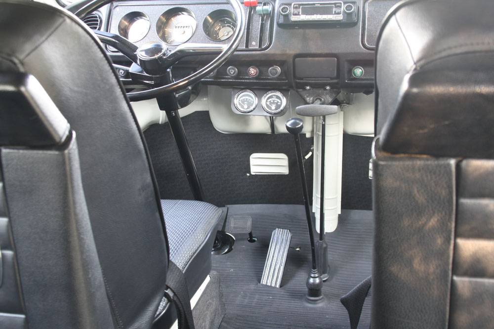 Volkswagen T2a Kombi