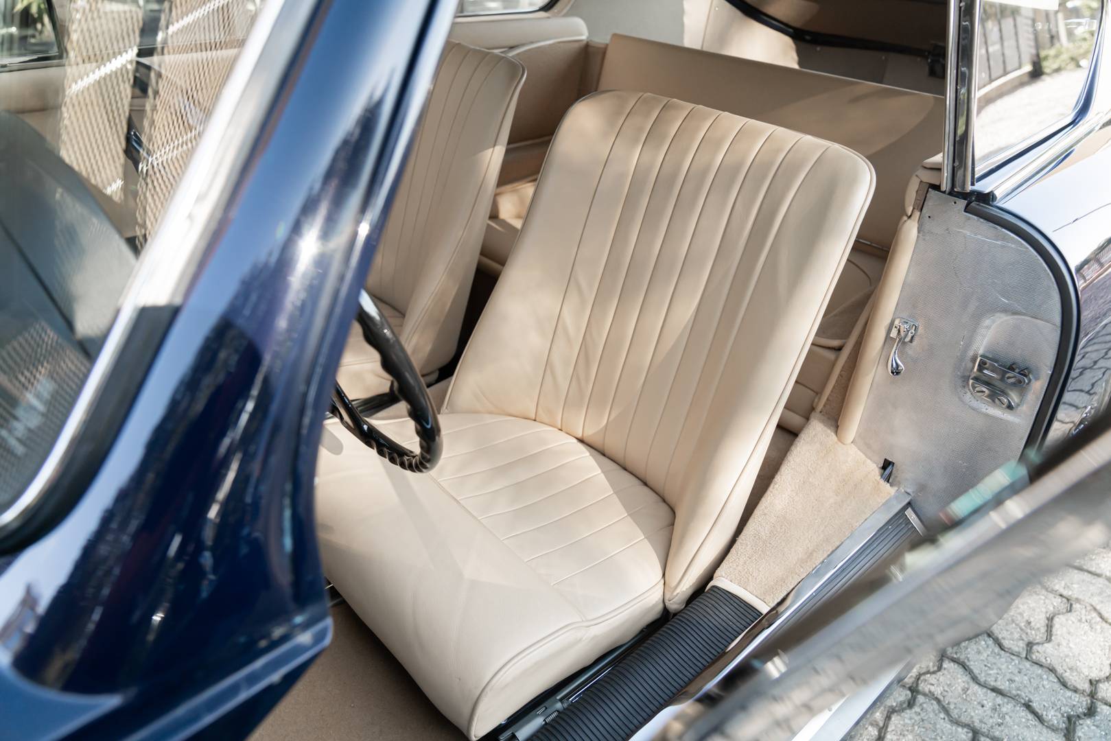 Aston Martin DB 2/4 Mk III