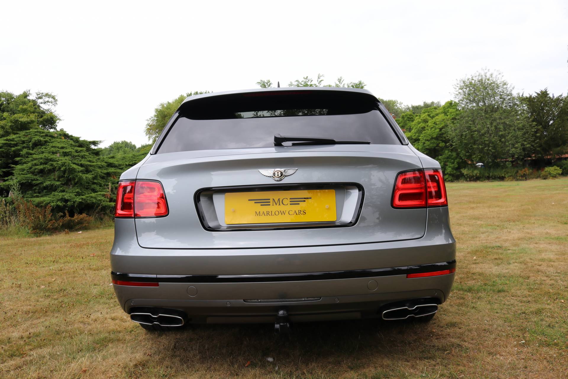 Bentley Bentayga V8