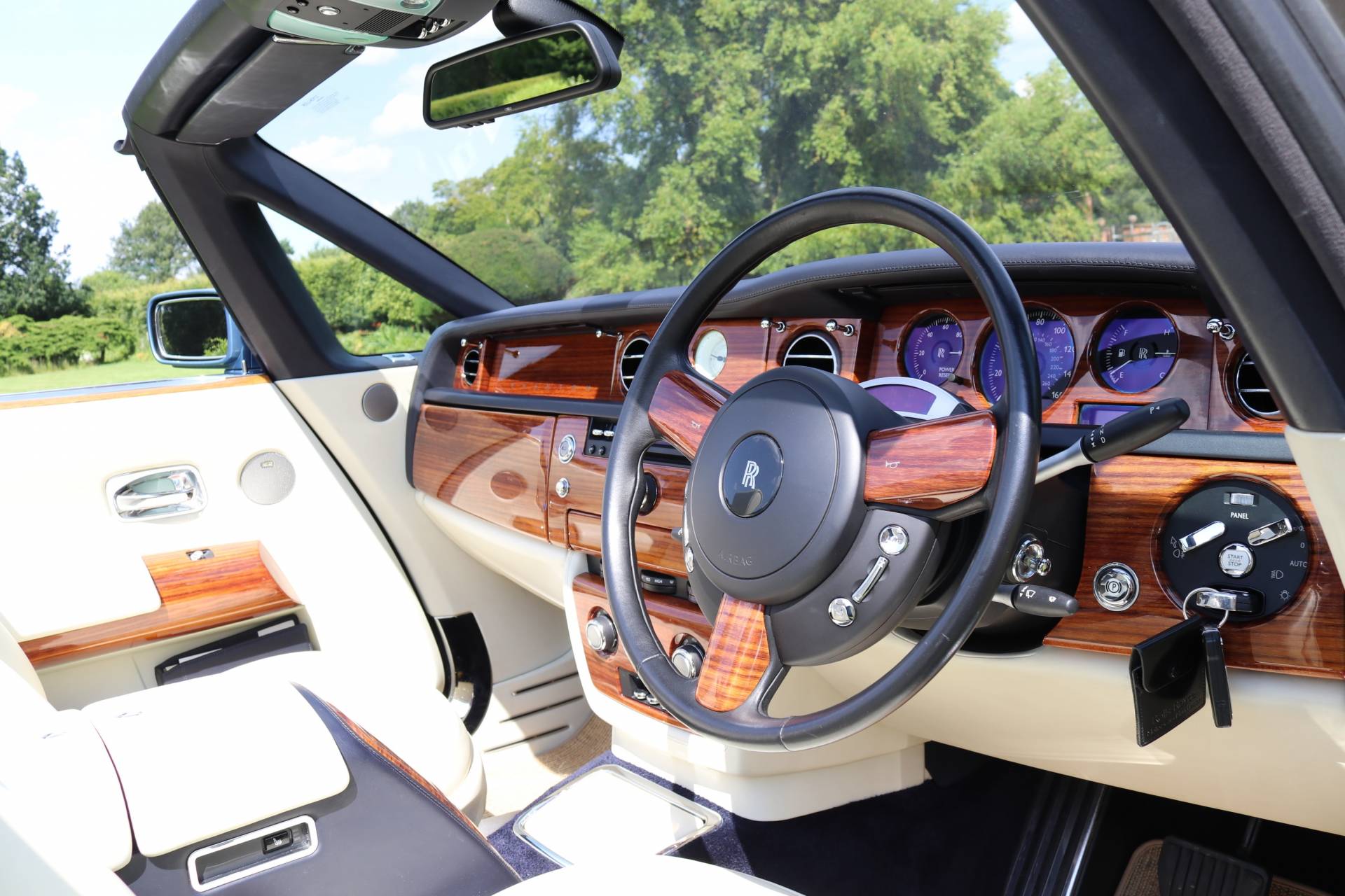 Rolls-Royce Phantom Drophead Coupé